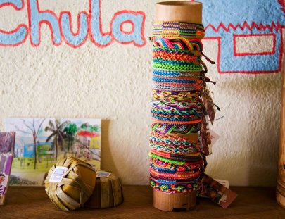 Apoya este proyecto de Surf en El Paredón a través de la educación, las artes y el emprendedurismo  - La Choza Chula