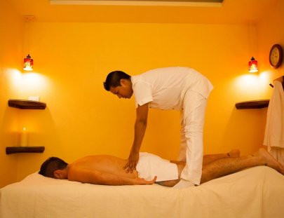 Un Masaje de Lujo con aceites aromáticos para disfrutar en pareja - Venus Moon Southside Spa 