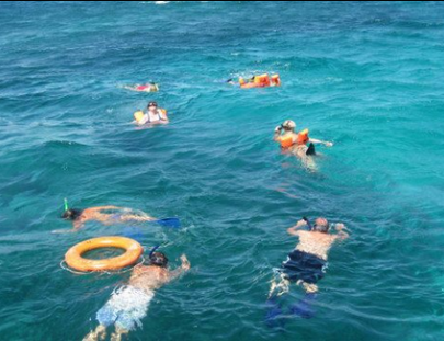 Cozumel Boat Trips-Tour de vela y snorkel en Cozumel