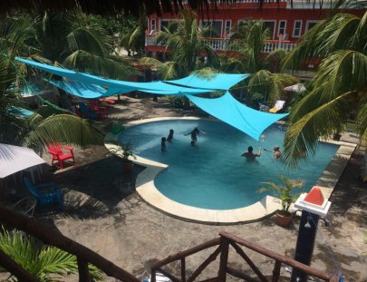 Sabas Beach Resort-Resort frente al mar en La Libertad