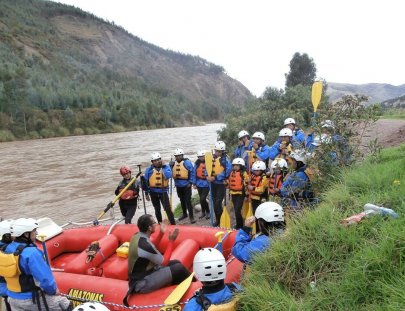 Amazonas Explorer-Rafting en las Aguas del Río Urumba & Visita el Mercado Pisac