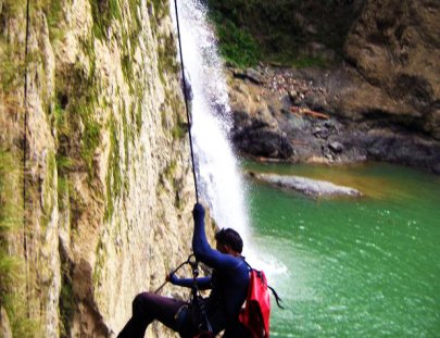 Jarabacoa Adventures-Desciende los cañones en Jarabacoa, Republica Dominicana