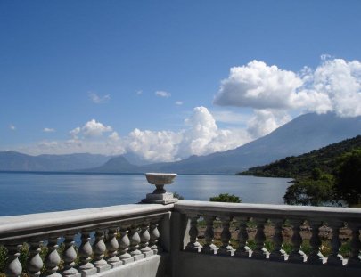 Casa Lobo Bungalows-Elegantes Bungalows con vista al lago de Atitlán