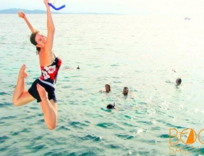 Bocas Del Toro Sailing-Aventura de Vela y Delfines en el Caribe