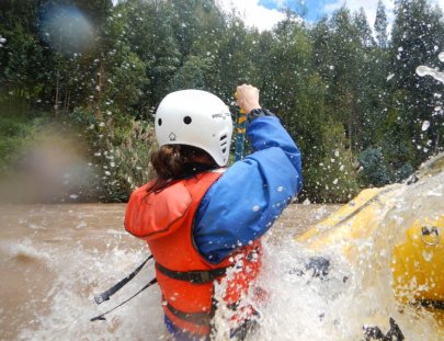 Activities Peru-Rafting los rápidos de clase III y IV en los Andes cerca de Cusco