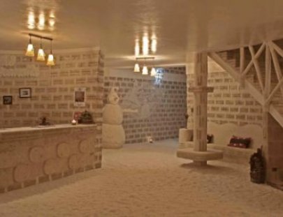 Conoce un hotel increíble construido con sal cerca del salar de Uyuni - Hotel Cristal Samaña