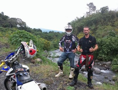 Ca Tours -¡Un tour por ríos y arroyos en motocicleta!