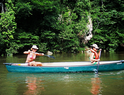 Crystal Paradise Resort- Piragüismo el río Macal, una experiencia inolvidable 