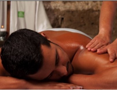 Ceiba Porta Spa-Relájate con un masaje de piedras calientes 