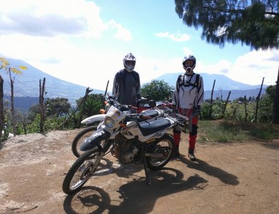 Ca Tours -Maneja tu moto por cerros y tierras altas