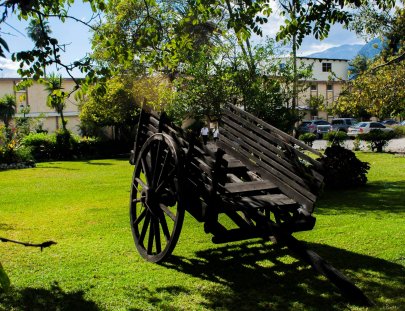 Hotel Jardines Del Lago-¡30 minutos de Banana boat con amigos en Lago Atitlán! 