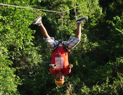 Selvatica-Canopy Extremo con visita a un cenote esmeralda
