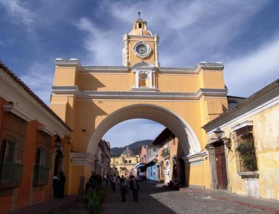 Trips & Tips Guatemala-Servicio de Transporte, Aeropuerto Internacional La Aurora Guatemala - Antigua