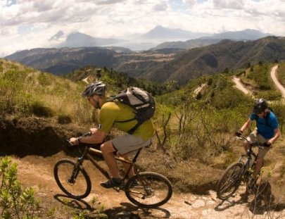 Old Town Outfitters-Intenso viaje de 4 horas en bicicleta para 2 personas