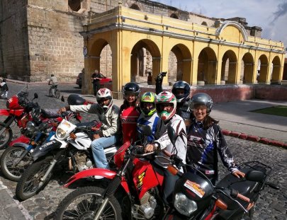 Ca Tours -Una aventura en moto al Volcán de Pacaya