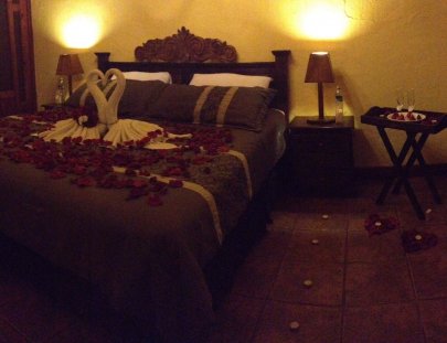 El Mesón De Antigua-Una noche romántica para los dos