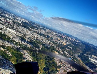 Escuela De Vuelo S.a.-¡Pídele que se case contigo en este vuelo inolvidable! 