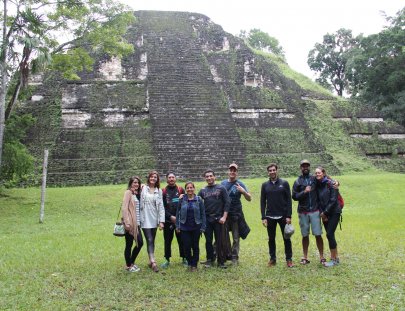 Guatemala Travel-Viaje en bus al mundo Maya, visita la jungla del Petén y ruinas de Tikal 