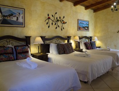 1 día y 1 noche con tu familia en Antigua, todo incluido - Hotel Casa del Parque