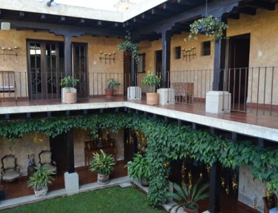 Hotel El Virrey-Siéntase como en casa en un hotel de lujo