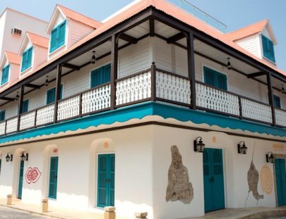 Hotel Isla De Flores-Hotel estilo Caribeño: una experiencia Cubana en el corazón de Flores