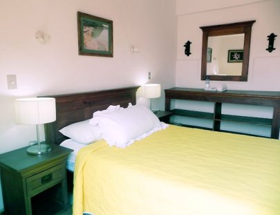 Hotel Los Faroles Coban-Descanse en Coban con Ambiente Relajante y Acogedor 