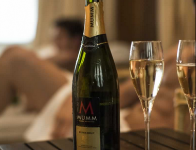 Markus - Spa For Men-Rejuvenece con nuestra Terapia con Champagne