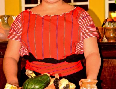 Ixiim Cooking School-Clase de cocina tipica chapina