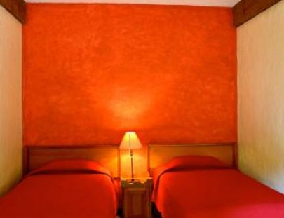 Jungle Lodge Tikal Hostal-Consiente a los tuyos en un exótico jungle lodge  en Tikal