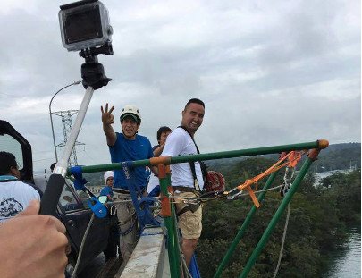 Maya Expeditions-¡Un salto bungee en Río Dulce!