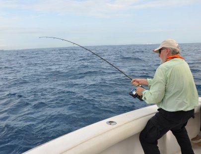 Parlama Sport Fishing-Disfruta 1 día pescando pez vela en el Pacífico