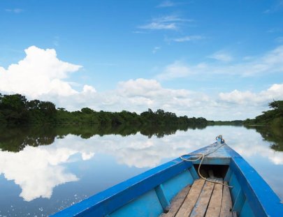 Travesías - Petén-Conoce y nada en El Cráter Azul, una reserva natural y jardín subacuático, Sayaxché Petén