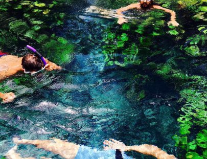 Travesías - Petén-Conoce y nada en El Cráter Azul, una reserva natural y jardín subacuático, Sayaxché Petén