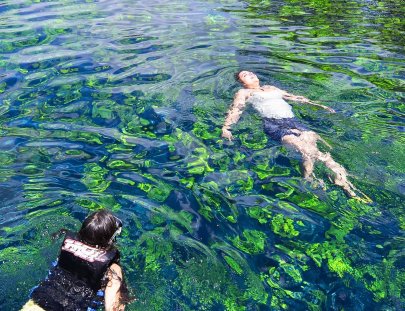 Travesías - Petén-Conoce y nada en El Cráter Azul, una reserva natural y jardín subacuático, Sayaxché Petén