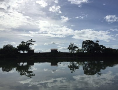 Travesías - Petén-Conoce y nada en El Cráter Azul, una reserva natural y jardín subacuático, Sayaxché Petén