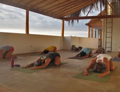 Mancora Yoga-Aprende Yoga en un hotel frente a la playa