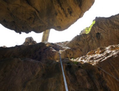 Autana-Rappel en el Cañon Autisha