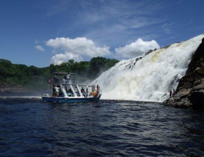 Pasea en Catamaran por los ríos Orinoco y Caroni - Catamaran Puertorinoco