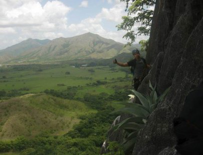 Climbing Venezuela- Escala de roca caliza en los Morros de San Juan 