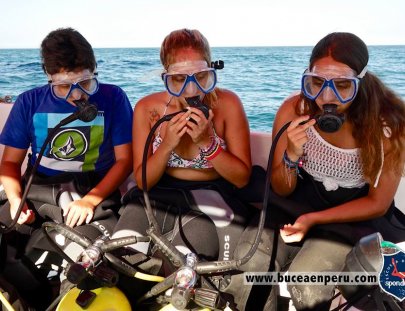 Spondylus Escuela De Buceo-Descubre tu pasión con una clase de Buceo