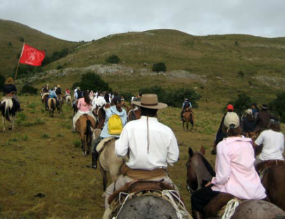 Huellas Cabalgatas Por Uruguay-Cabalgata en Los Hermosos Paisajes de Uruguay