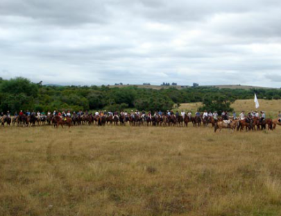 Huellas Cabalgatas Por Uruguay-Cabalgata en Los Hermosos Paisajes de Uruguay