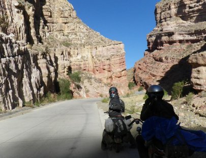 Descubre Bolivia en una moto vintage Jawa - Los Jaweros