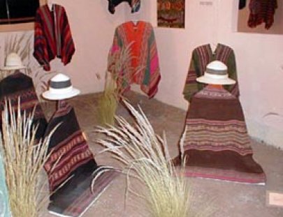Museo Del Poncho-Museo del poncho, descubre la magia del tejido andino boliviano