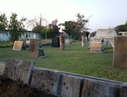 Delta Paintball-Forma tu equipo y cubrete en el campo de batalla