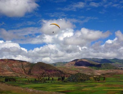 Paragliding Tours-Vuelo Biplaza de Parapente sobre Lima, Perú