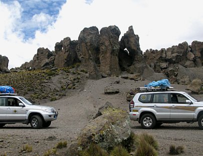 Peru Adventure Tours-Excursion 4x4 al rededor de 3 volcanes 