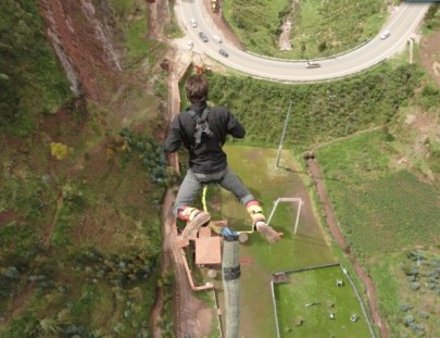 Action Valley-Sálto Bungee en Cusco