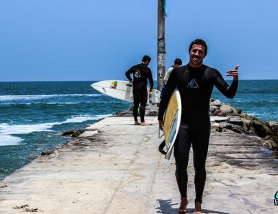 Eternal Wave Surf School-Aprende a Surfear con Profesionales en Lima