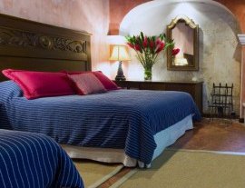 Un hotel con ambiente combinado de elegancia y comodidad - Hotel Meson de Maria